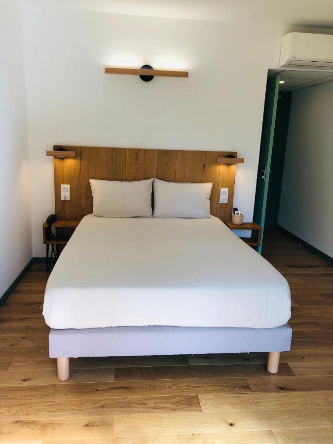 Logis Hotel Les Tilleuls Bruere-Allichamps Dış mekan fotoğraf