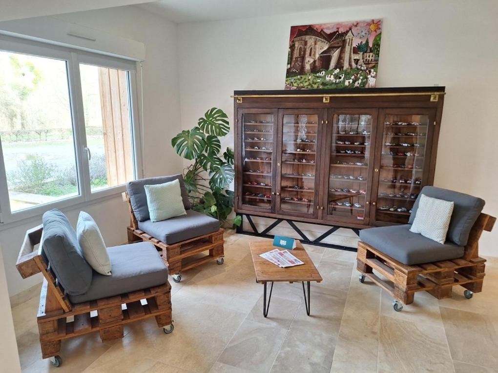 Logis Hotel Les Tilleuls Bruere-Allichamps Dış mekan fotoğraf